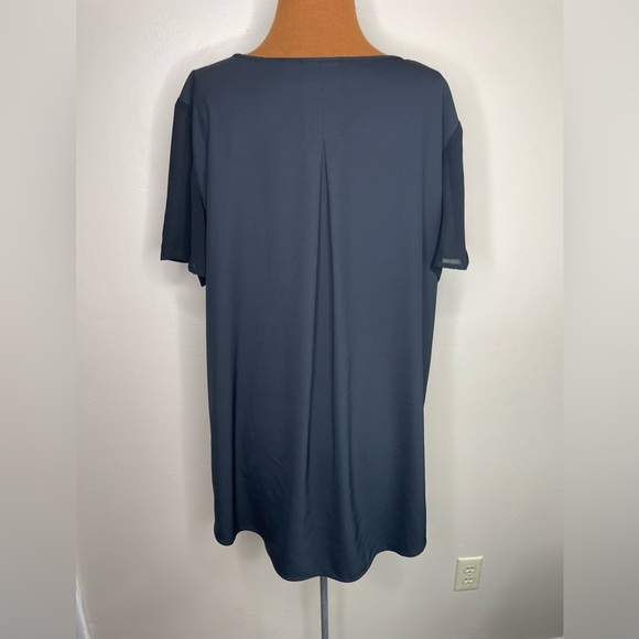 Chico's Black Relaxed V-Neck Semi Sheer Short Sleeve Tunic Blouse Size XL - Picture 3 of 9